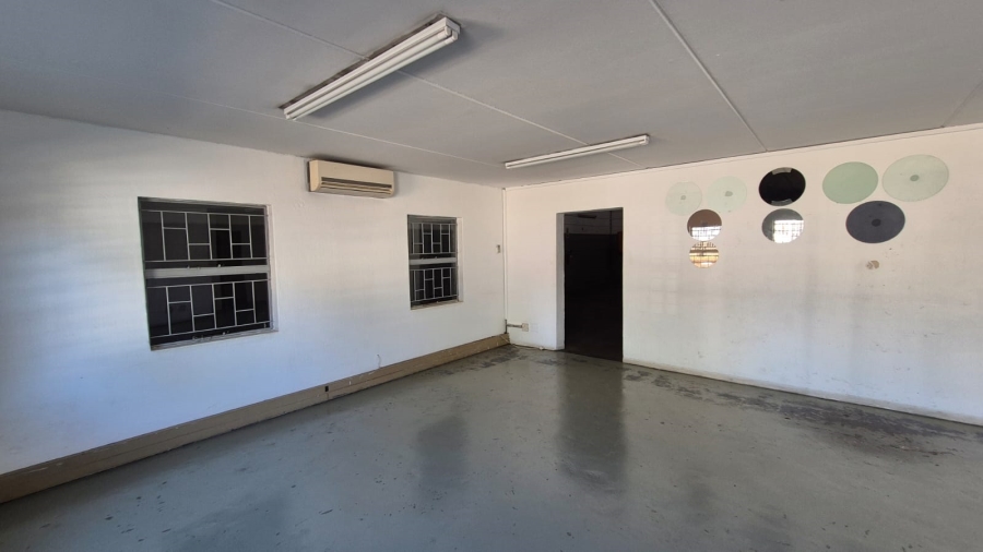 Commercial Property for Sale in Silvertondale Gauteng