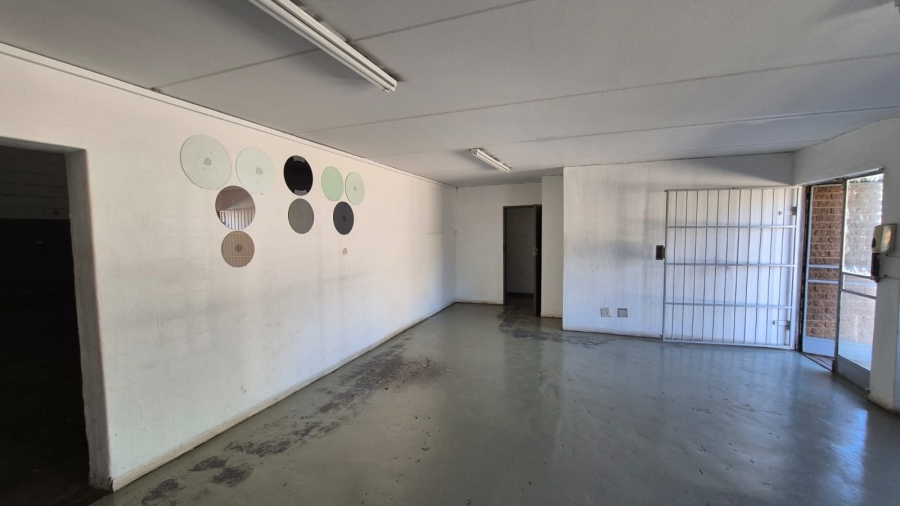 Commercial Property for Sale in Silvertondale Gauteng