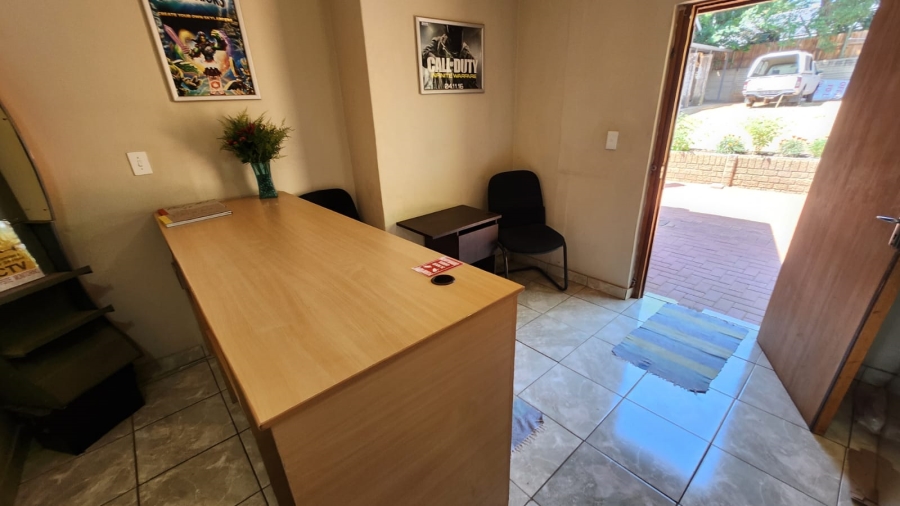 Commercial Property for Sale in Eldoraigne Gauteng