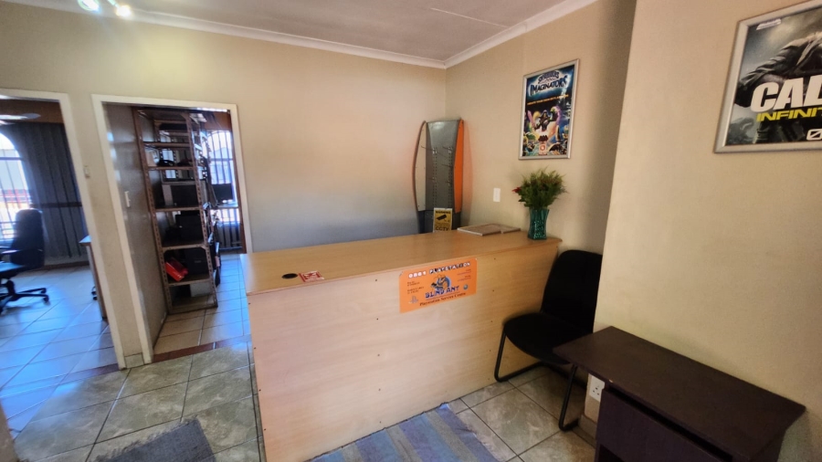 Commercial Property for Sale in Eldoraigne Gauteng