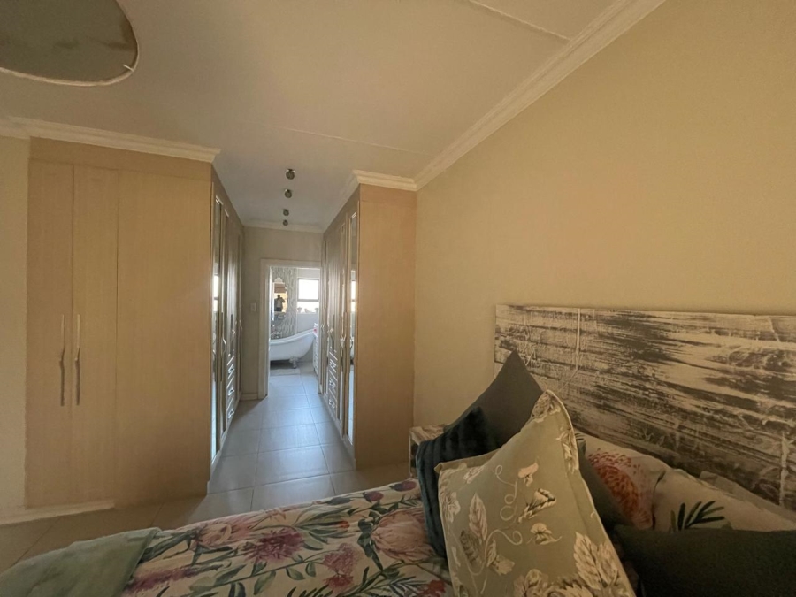 To Let 3 Bedroom Property for Rent in Raceview Gauteng
