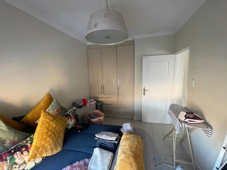 To Let 3 Bedroom Property for Rent in Raceview Gauteng