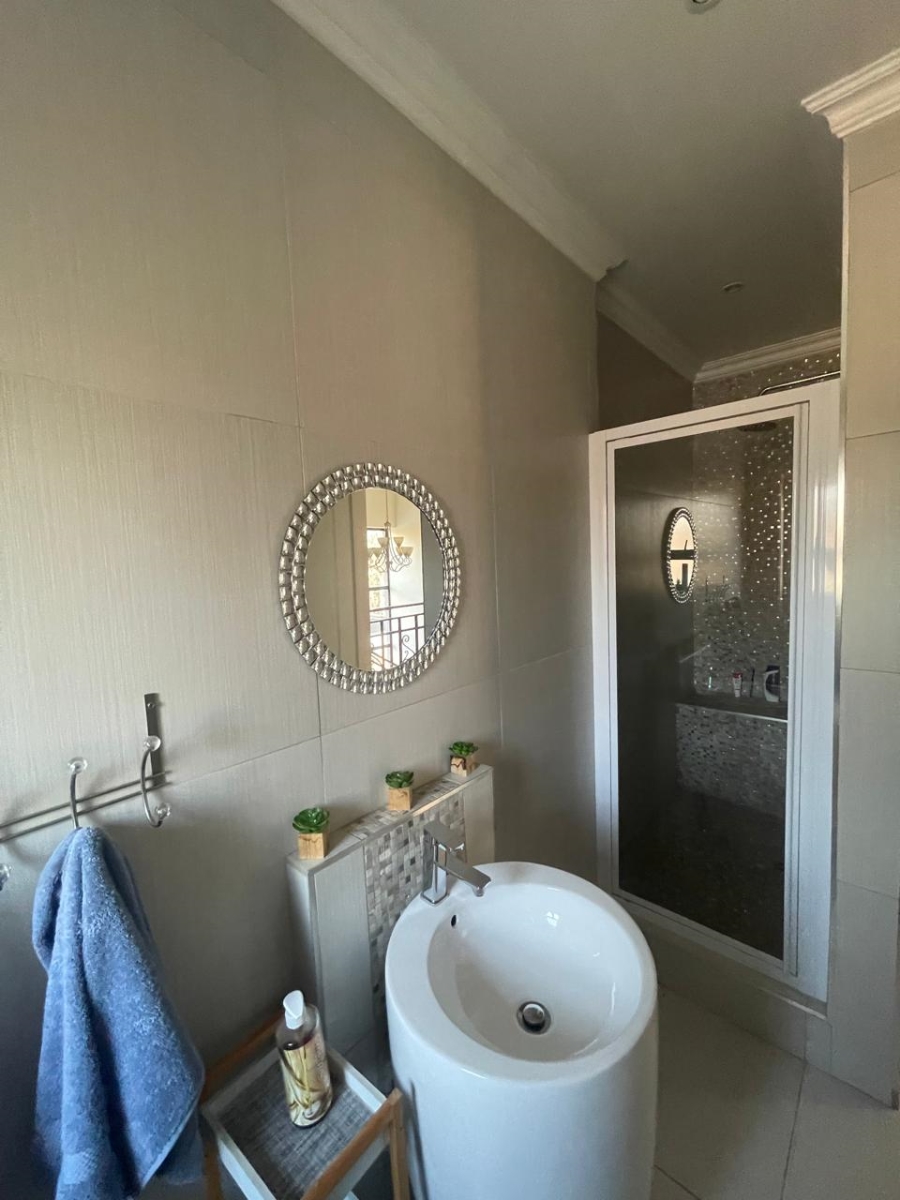 To Let 3 Bedroom Property for Rent in Raceview Gauteng