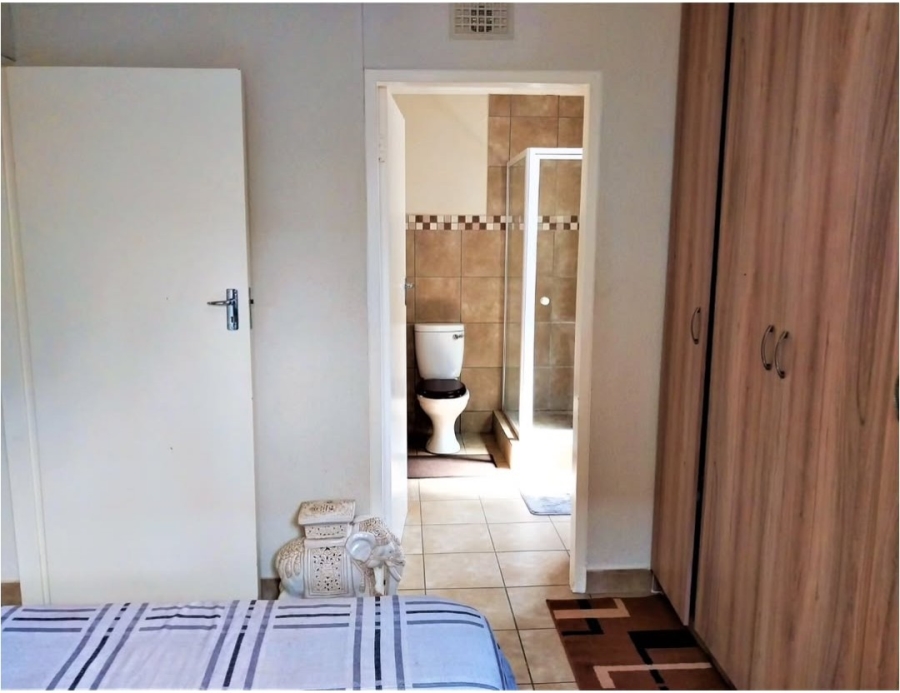 3 Bedroom Property for Sale in Albertsdal Gauteng