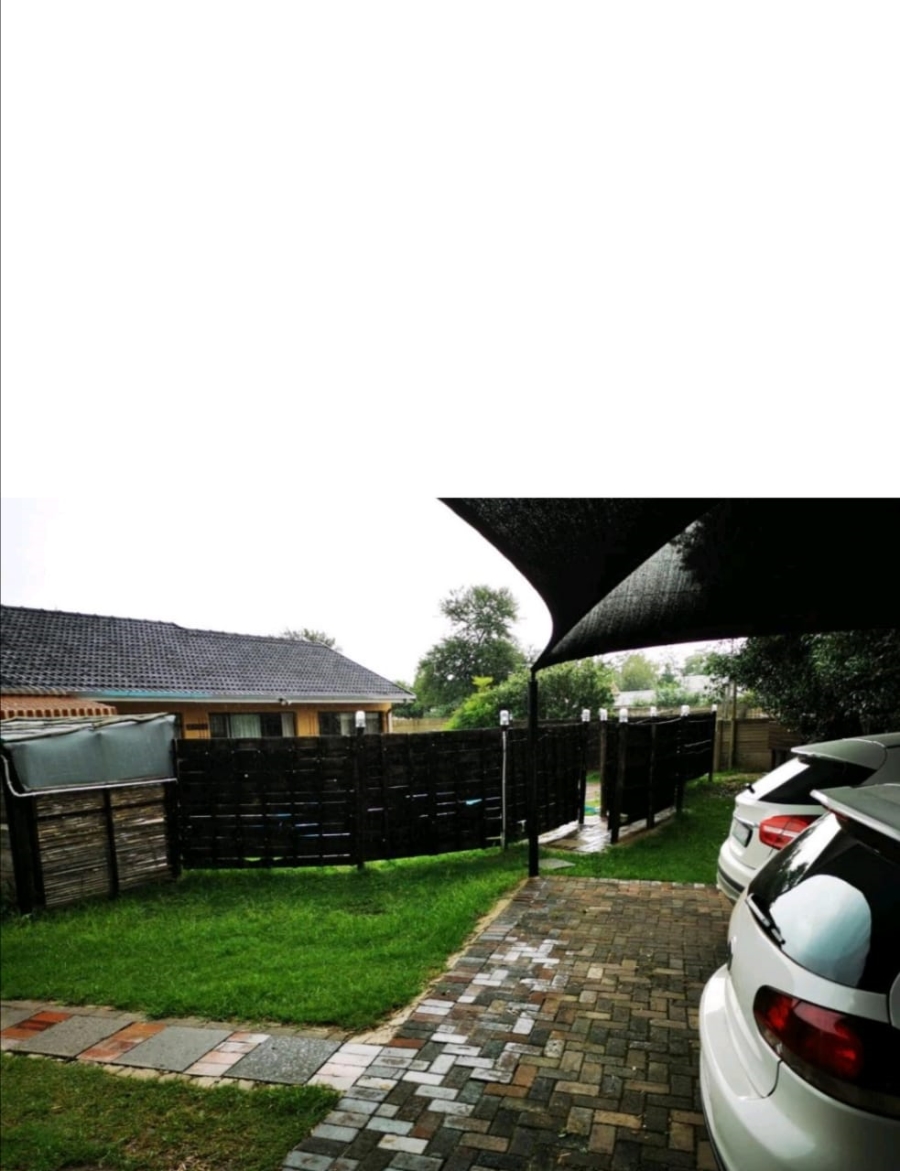 4 Bedroom Property for Sale in Three Rivers Gauteng