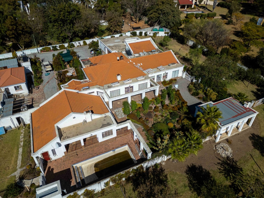 10 Bedroom Property for Sale in Glen Austin Gauteng