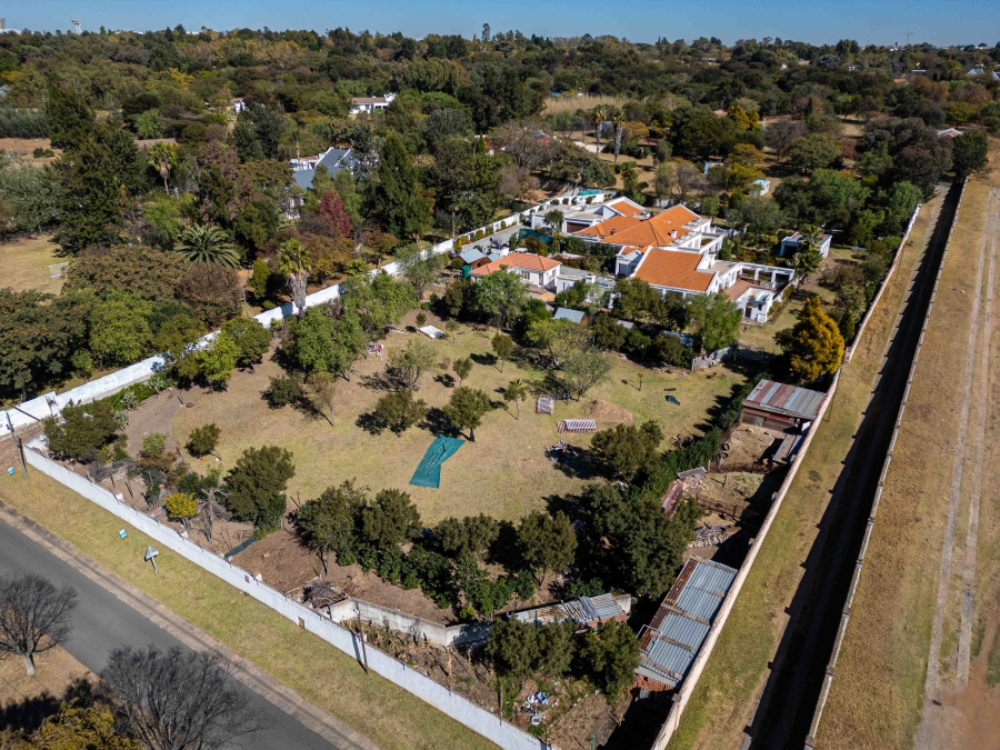 10 Bedroom Property for Sale in Glen Austin Gauteng