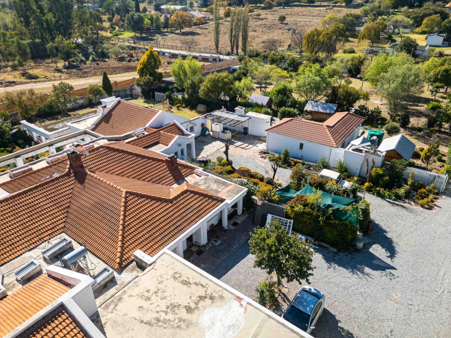 10 Bedroom Property for Sale in Glen Austin Gauteng
