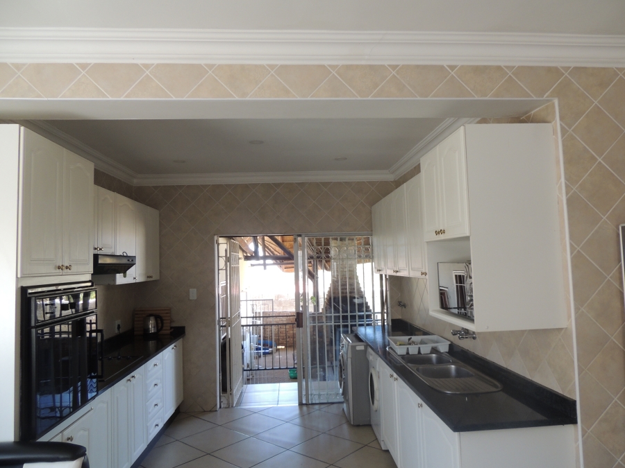 4 Bedroom Property for Sale in South Hills Gauteng