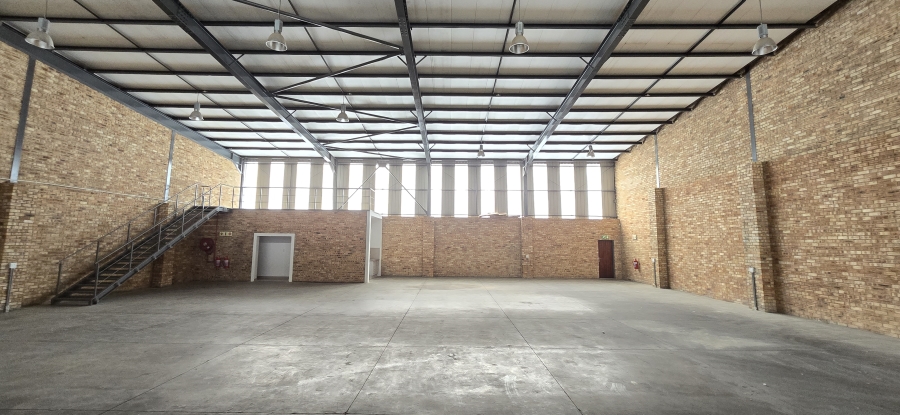 To Let commercial Property for Rent in North Riding Gauteng