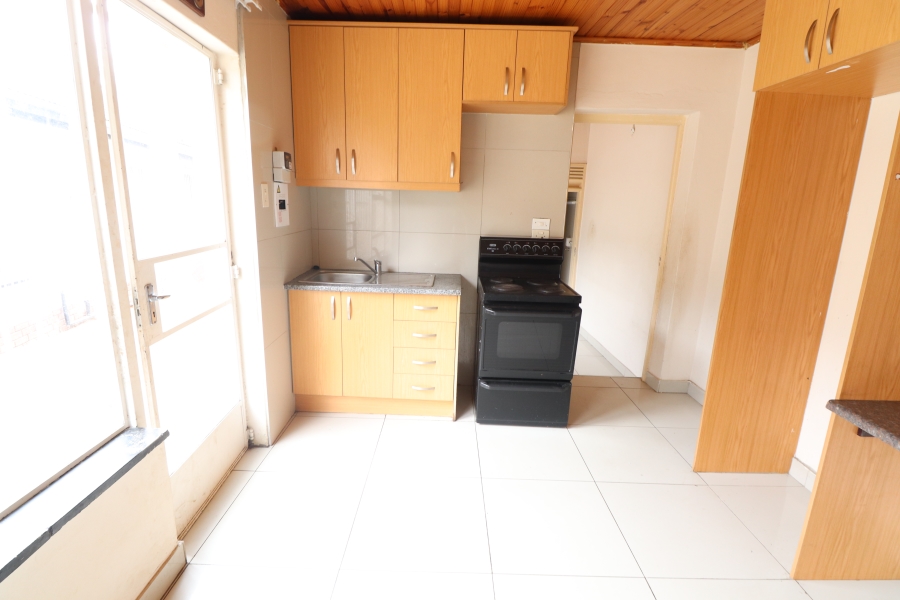 To Let 1 Bedroom Property for Rent in Edleen Gauteng