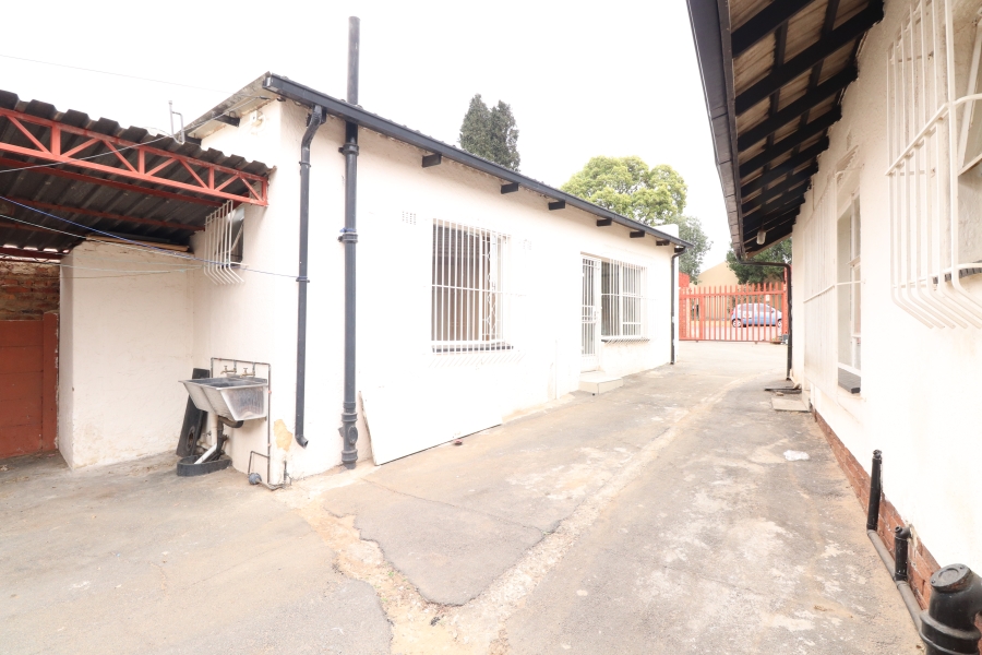 To Let 1 Bedroom Property for Rent in Edleen Gauteng