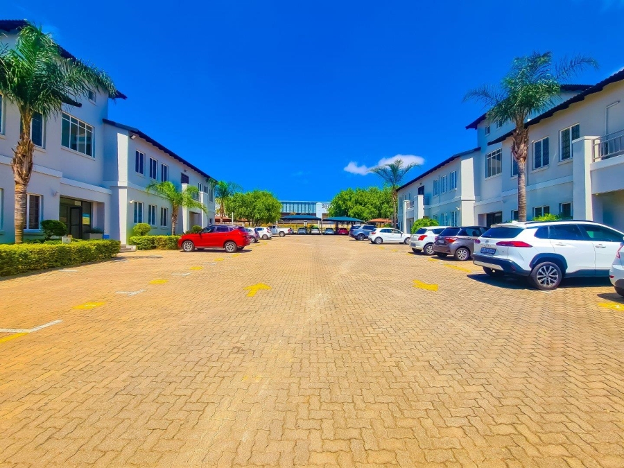 To Let commercial Property for Rent in Ruimsig Gauteng