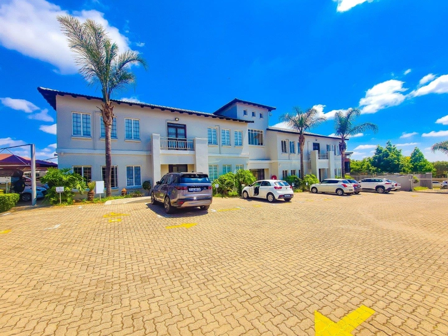 To Let commercial Property for Rent in Ruimsig Gauteng