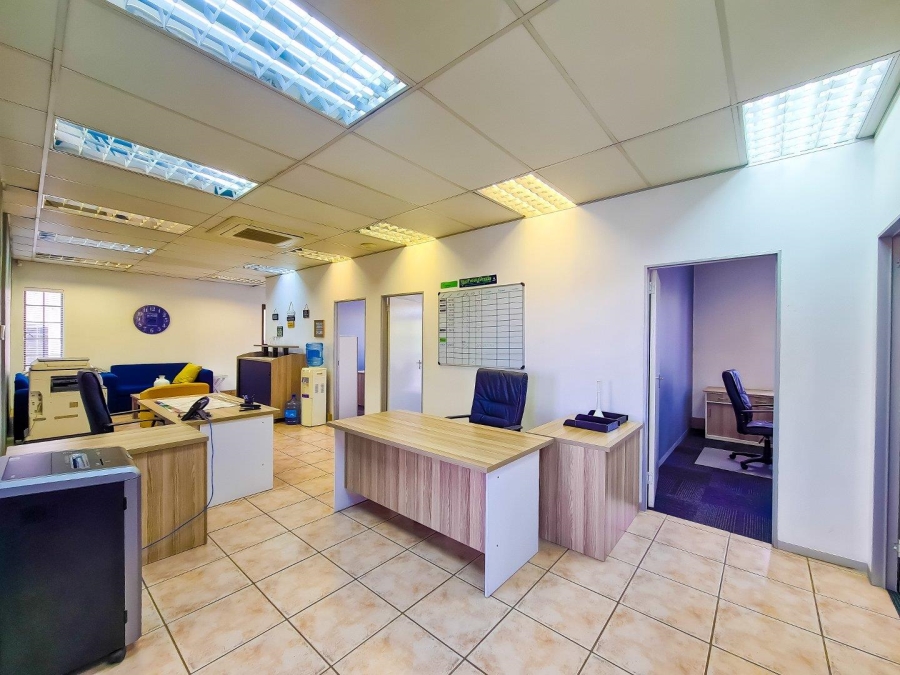 To Let commercial Property for Rent in Ruimsig Gauteng
