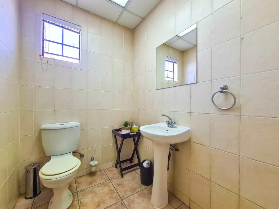 To Let commercial Property for Rent in Ruimsig Gauteng