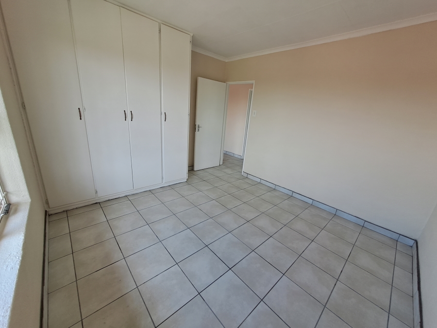 2 Bedroom Property for Sale in Rensburg Gauteng