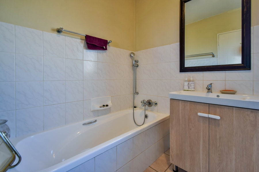 4 Bedroom Property for Sale in Moreleta Park Gauteng