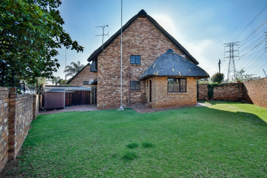 4 Bedroom Property for Sale in Moreleta Park Gauteng