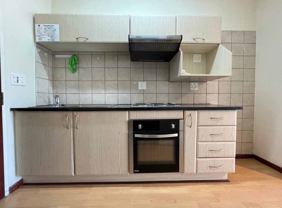 1 Bedroom Property for Sale in The Retreat Gauteng