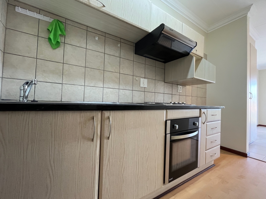 1 Bedroom Property for Sale in The Retreat Gauteng