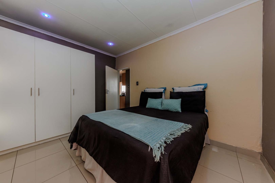 2 Bedroom Property for Sale in Princess A H Gauteng