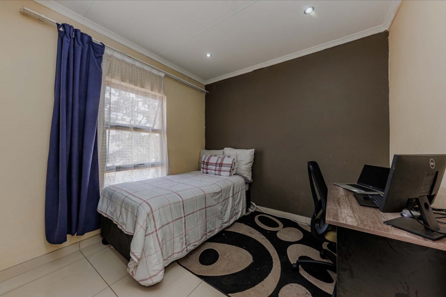 2 Bedroom Property for Sale in Princess A H Gauteng
