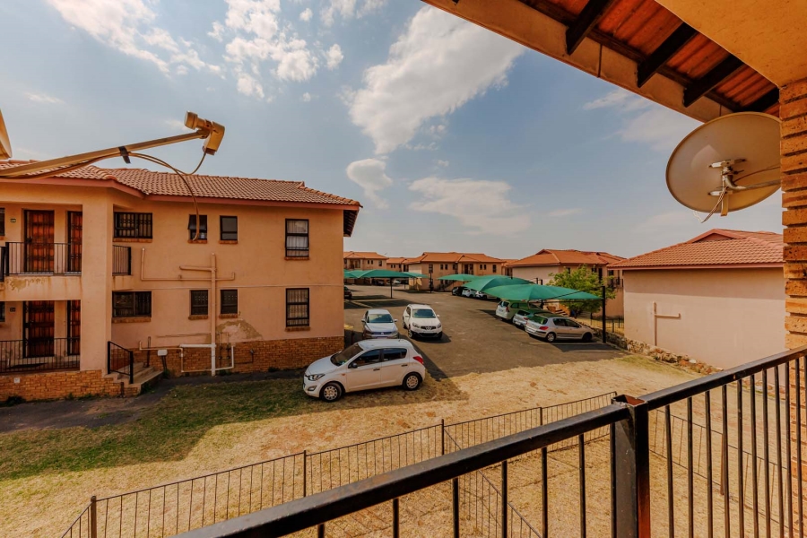 2 Bedroom Property for Sale in Princess A H Gauteng