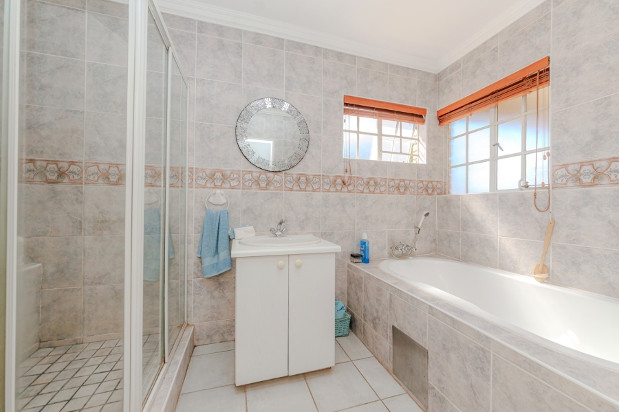 4 Bedroom Property for Sale in Boskruin Gauteng