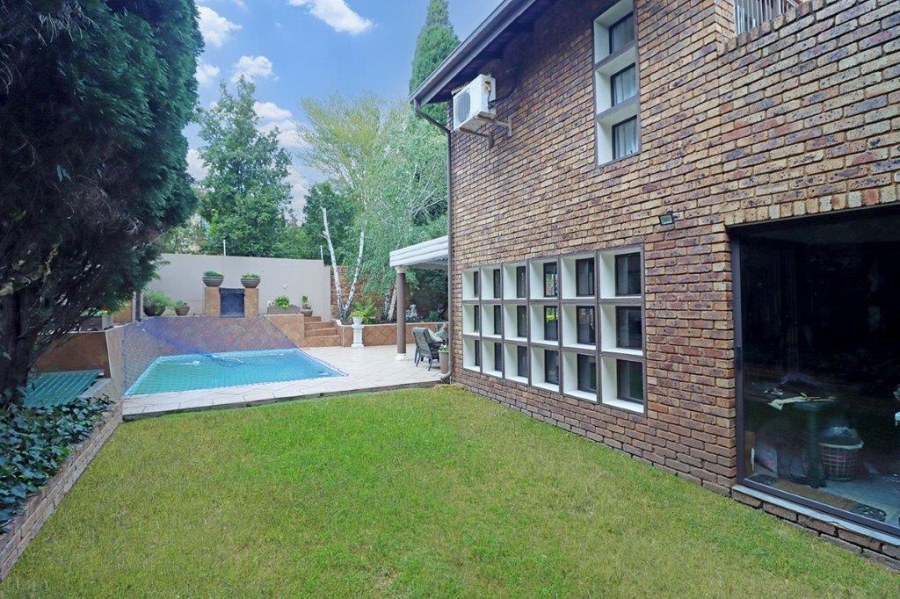 4 Bedroom Property for Sale in Dowerglen Ext 4 Gauteng