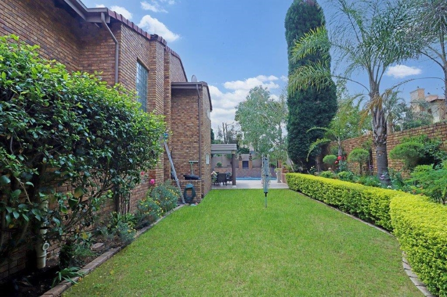 4 Bedroom Property for Sale in Dowerglen Ext 4 Gauteng