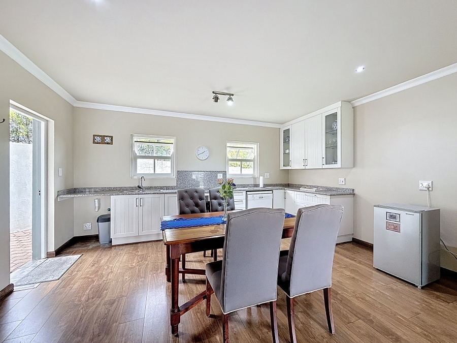 To Let 2 Bedroom Property for Rent in Mooikloof Heights Gauteng