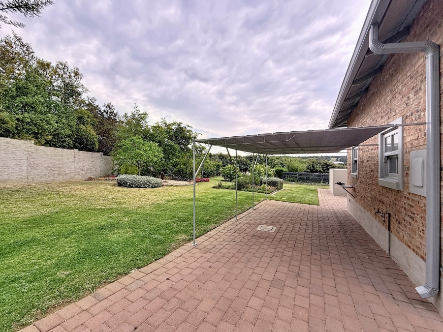 To Let 2 Bedroom Property for Rent in Mooikloof Heights Gauteng
