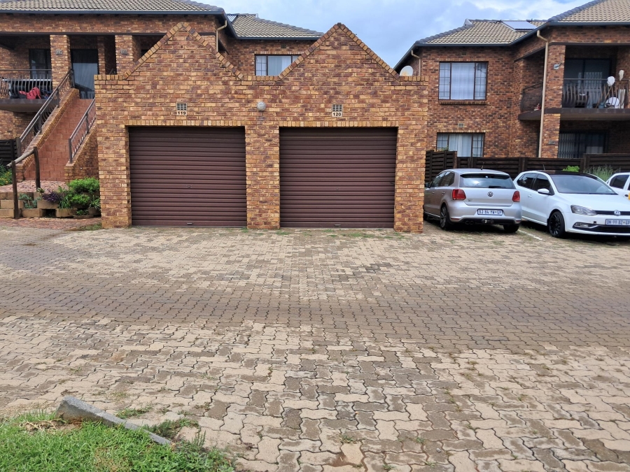 2 Bedroom Property for Sale in Sonneveld Gauteng