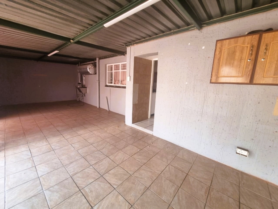 3 Bedroom Property for Sale in Vanderbijlpark SW 5 Gauteng