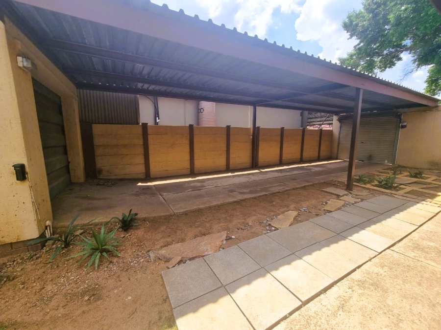 3 Bedroom Property for Sale in Vanderbijlpark SW 5 Gauteng