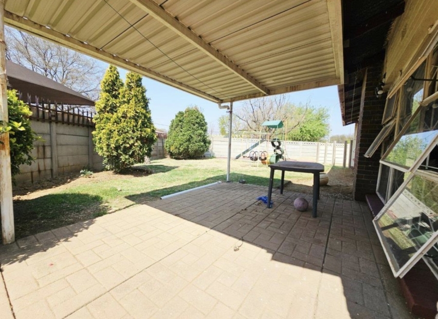 3 Bedroom Property for Sale in Minnebron Gauteng