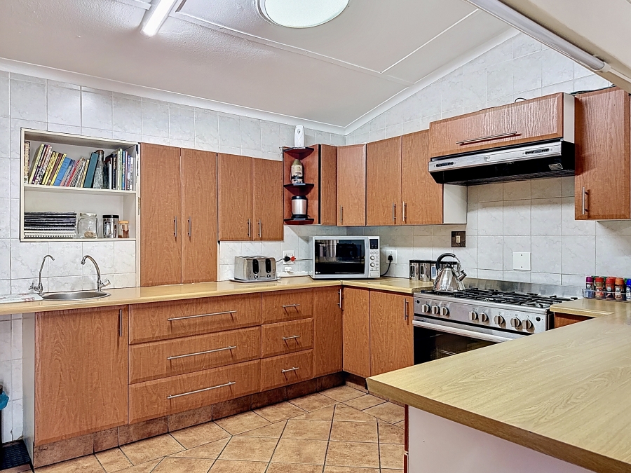 3 Bedroom Property for Sale in Sinoville Gauteng