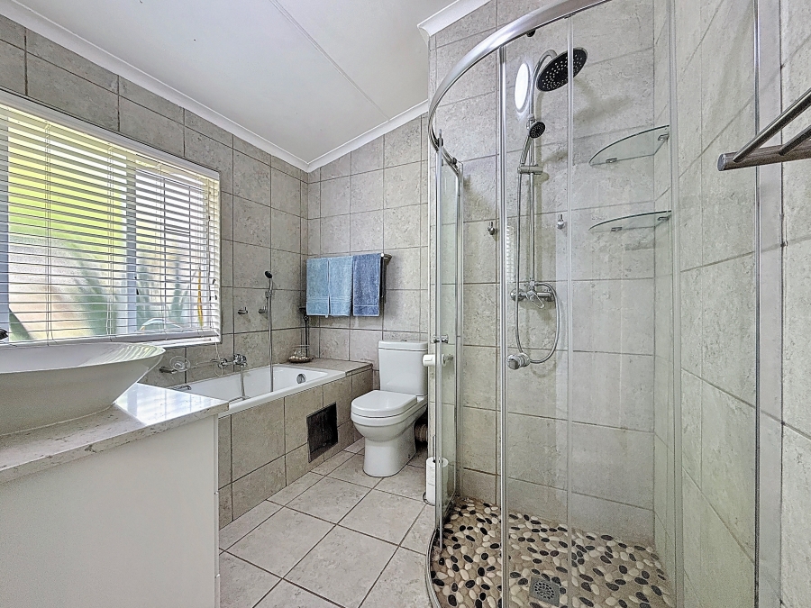 3 Bedroom Property for Sale in Sinoville Gauteng