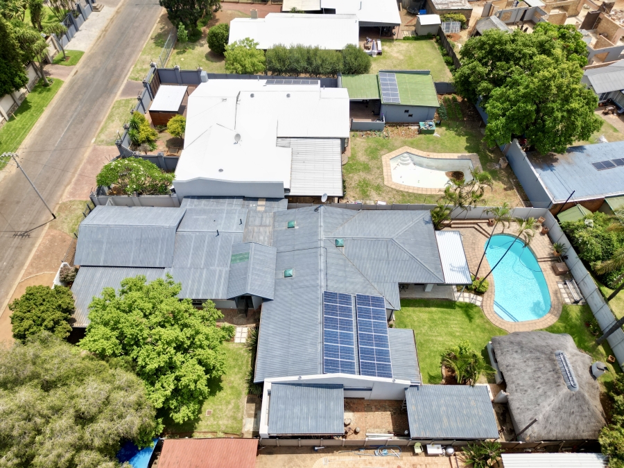 3 Bedroom Property for Sale in Sinoville Gauteng