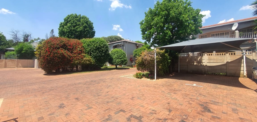 2 Bedroom Property for Sale in Lambton Gauteng