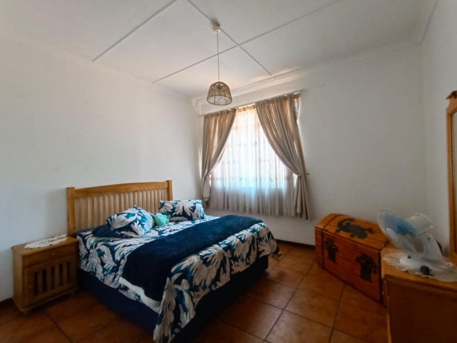 4 Bedroom Property for Sale in Unitas Park Gauteng