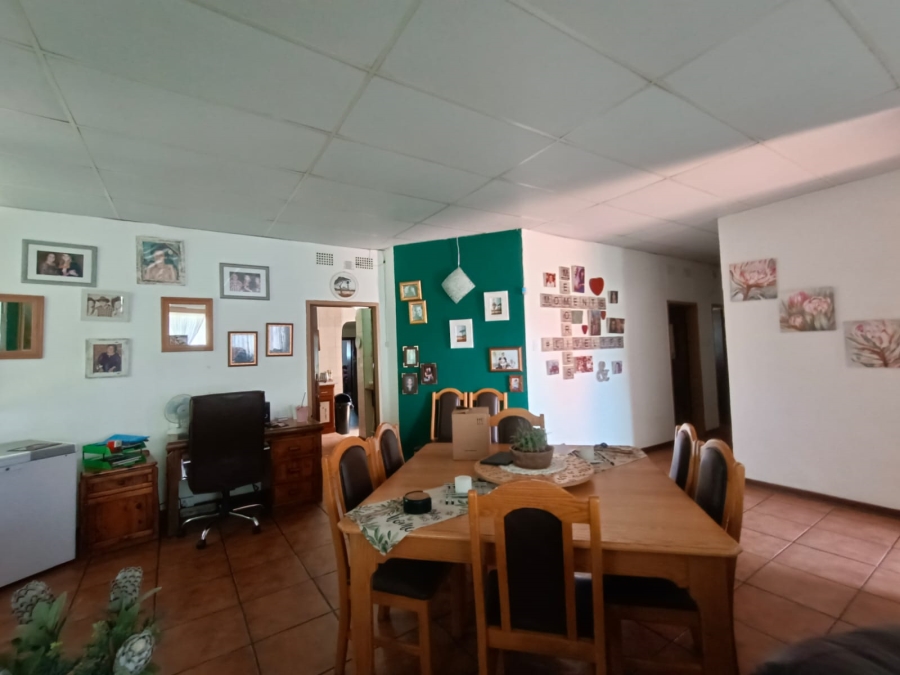 4 Bedroom Property for Sale in Unitas Park Gauteng