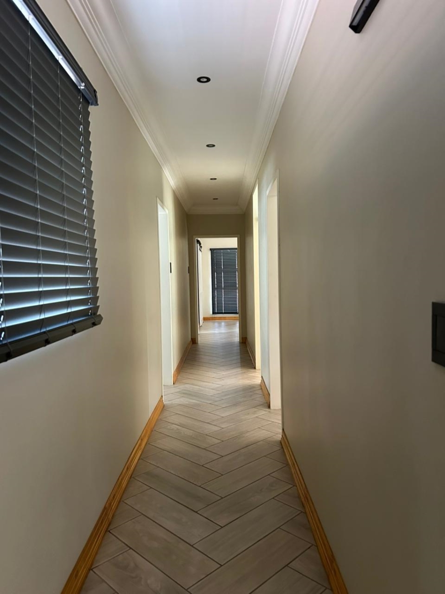 4 Bedroom Property for Sale in Vanderbijlpark SW 5 Gauteng