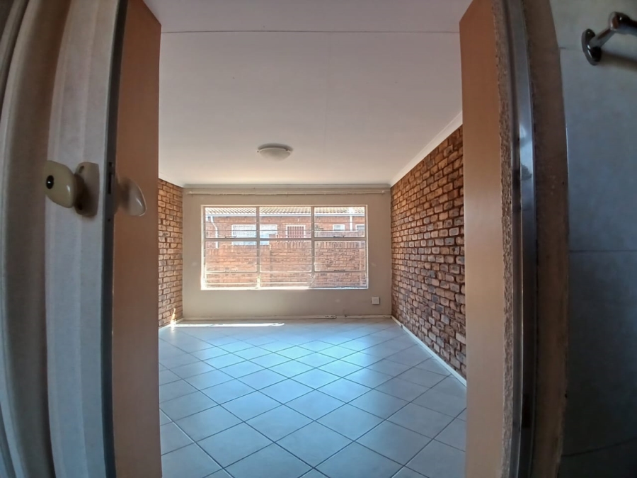 3 Bedroom Property for Sale in Mindalore Gauteng