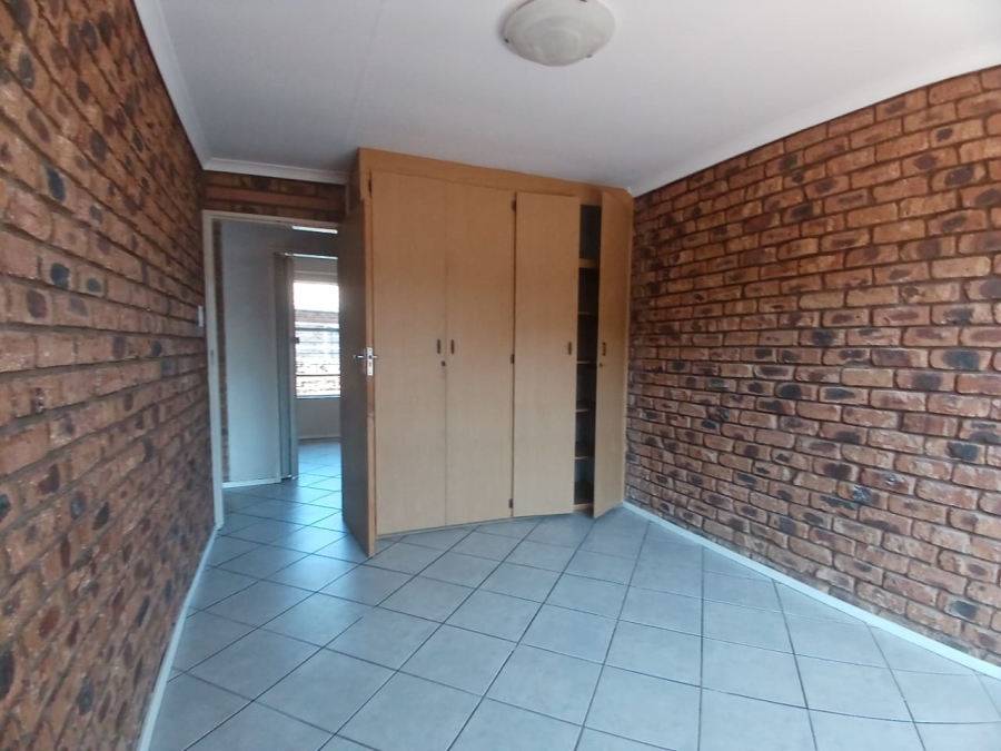 3 Bedroom Property for Sale in Mindalore Gauteng