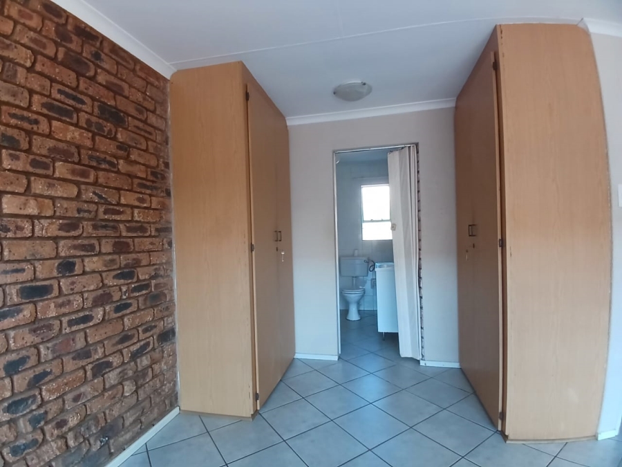 3 Bedroom Property for Sale in Mindalore Gauteng