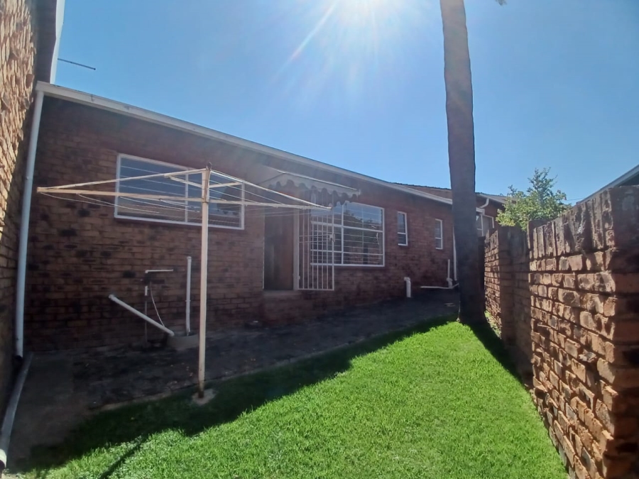 3 Bedroom Property for Sale in Mindalore Gauteng
