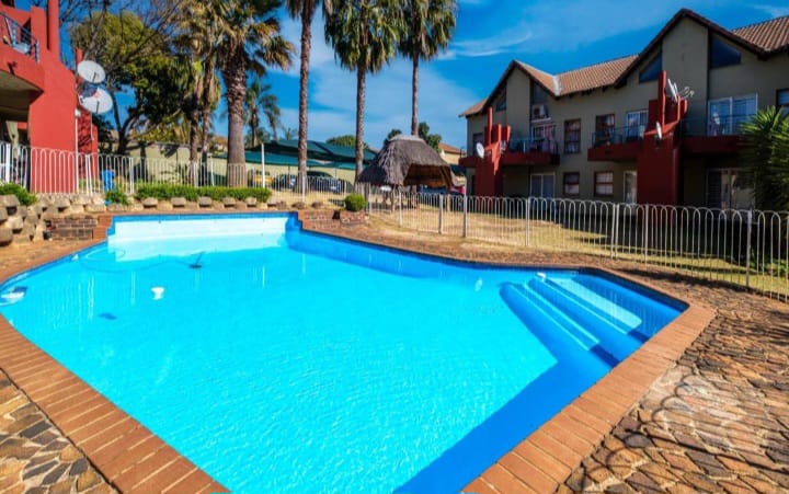 1 Bedroom Property for Sale in Ferndale Gauteng