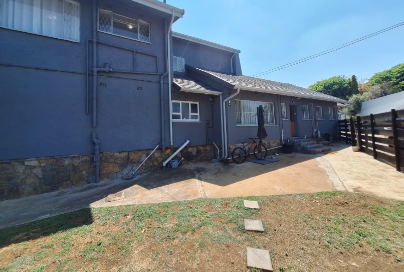 6 Bedroom Property for Sale in Dowerglen Gauteng